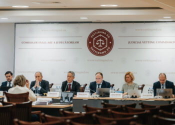 Salariile membrilor naționali din comisiile de vetting vor crește cu 50%