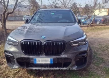 Un moldovean a încercat să treacă frontiera cu un BMW furat din Italia