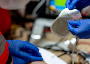 Femeie salvată de medicii de pe ambulanță după un stop cardio-respirator