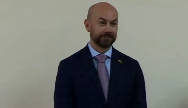 Ambasadorul milionar. Viorel Ursu deține peste un milion de dolari pe 45 de conturi bancare |VIDEO