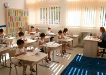 Partidul PAS închide gimnaziul, unde învață copii din 5 sate: Proteste ale părinților și critici la adresa guvernării |VIDEO