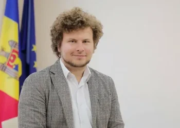 Mai mult nu este de spus? Ca răspuns la citatele despre crimele Holocaustului, deputatul Starîș a permis să-l insulte și să-l jignească pe Dan Perciun |VIDEO