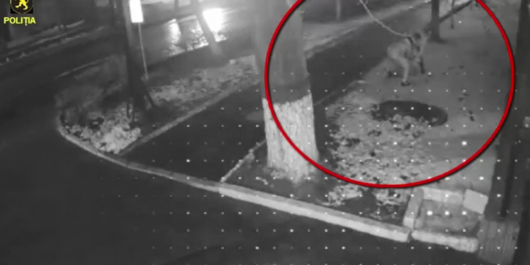 Doi tineri reținuți pentru jafuri stradale în centrul Chișinăului