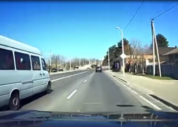 Șofer de microbuz sancționat pentru încălcarea regulilor de circulație în peresecina