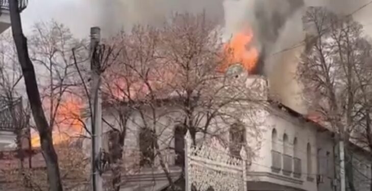 Incendiu de proportii, la un restaurant din Chisinau