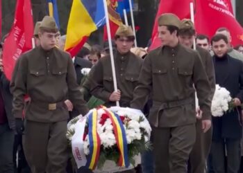 La Dondușeni și Edineț, Blocul „Victorie”  a aprins lumânări în memoria celor căzuți în lupta pentru eliberarea Moldovei