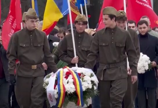 La Dondușeni și Edineț, Blocul „Victorie”  a aprins lumânări în memoria celor căzuți în lupta pentru eliberarea Moldovei