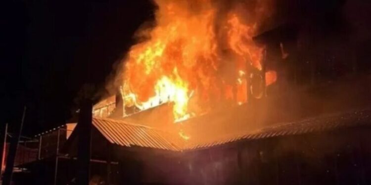 Turcia: Un hotel închis a ars la Uludağ, provocând moartea a doi angajați