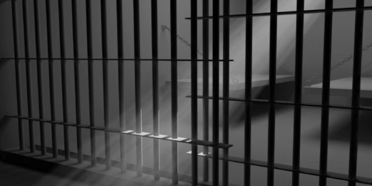 Bărbat condamnat la 4 ani și 6 luni pentru răpirea și agresarea unei tinere din Soroca