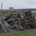 Accident lângă Telenești: Autocisternă răsturnată, un bărbat rănit