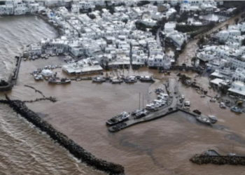 Paros și Mykonos, sub ape: Cod roșu de ploi torențiale și inundații