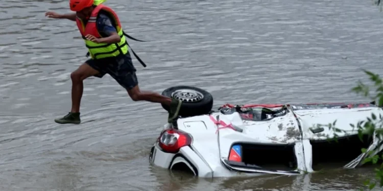 Furtuni devastatoare cu fulgere în Bihar și Nepal: 69 de victime