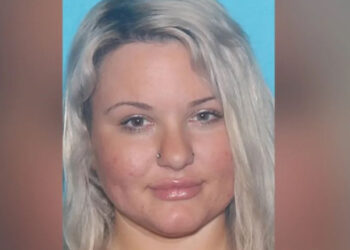 Femeie din New Jersey a încercat să angajeze un asasin pe Tinder pentru a ucide un polițist și fiica acestuia