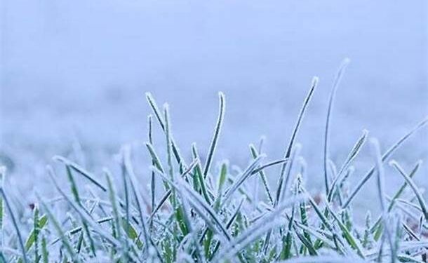 Cod Galben de instabilitate atmosferică: temperaturi în scădere și risc de polei